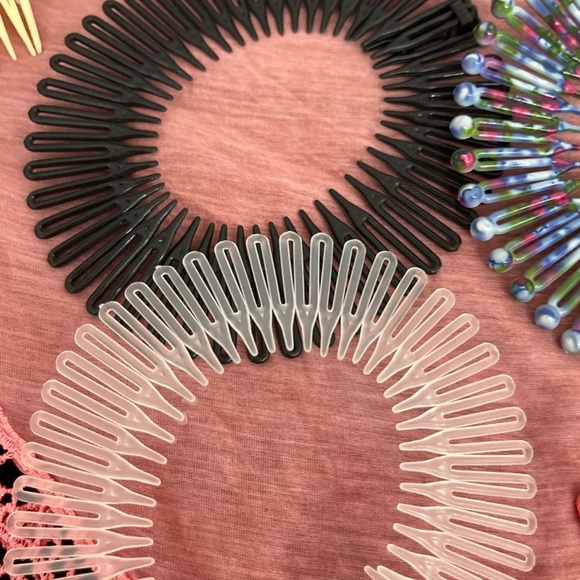 Hair Accessories (Lot of 22) - Picture 9 of 9